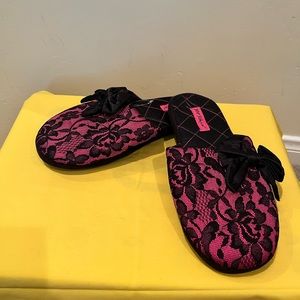 Betsey Johnson Boudoir Slippers Large
